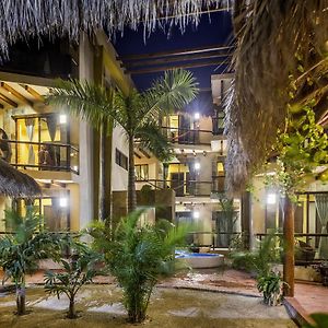 Moon Dreams Villas el Jardin